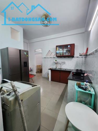Bán nhà mặt tiền kinh doanh Phạm Hùng P5 Q8, giao với Tạ Quang Bửu. 37m2 3 tầng 3PN 3WC - 4