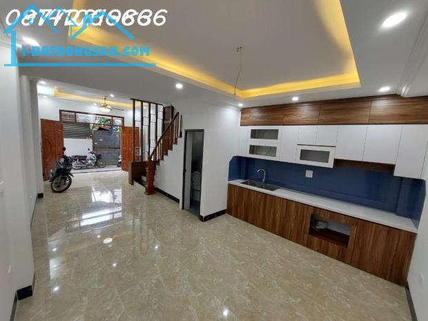 Hơn 4 tỷ nhà Dân xây cạnh Nhổn, ô tô 7 chỗ đỗ cửa, 5 ngủ - 1