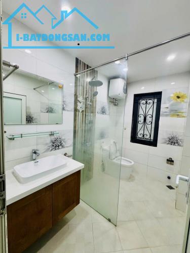 Bán nhà phố trạm Long- 50m 5 tầng nhỉnh 7 tỷ mặt tiền rộng,đẹp ,ở sướng - 2