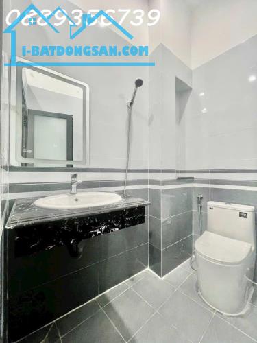 BÁN GẤP NHÀ GIÁ CHỈ 3.8 TỶ – CĂN GÓC ĐẸP BÔNG SAO – P.5, QUẬN 8 – NHÀ MỚI 3 TẦNG + SÂN - 1