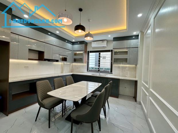 AN DƯƠNG VƯƠNG,TÂY HỒ 67M2X7T, GARA OTO, THANG MÁY, 2 THOÁNG, VIEW SÂN CHƠI GIÁ 16,2 TỶ CT