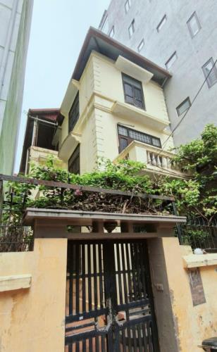 Bán nhà Đội Cấn, Ba Đình. DT: 150m2 x mặt tiền 7m, Ô tô lùi tận cửa. Giá 26,5 tỷ - 3