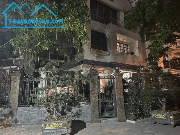 BÁN BIỆT THỰ CAO CẤP KHU NGOẠI GIAO ĐOÀN – XUÂN ĐỈNH – 105M² – 5 TẦNG – GIÁ 25 TỶ