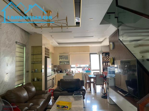 BÁN BIỆT THỰ CAO CẤP KHU NGOẠI GIAO ĐOÀN – XUÂN ĐỈNH – 105M² – 5 TẦNG – GIÁ 25 TỶ - 4