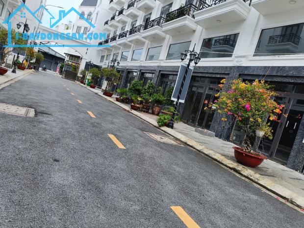 👉  BÁN NHÀ ĐƯỜNG TÔ NGỌC VÂN, QUẬN 12, 8.2 TỶ - 3