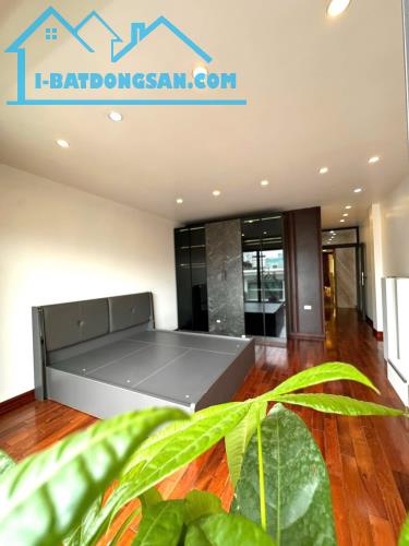 NHÀ ĐẸP PHỐ HOÀNG MAI - NGÕ THÔNG ÔTÔ TRÁNH, VÀO NHÀ - 6 TẦNG THANG MÁY - GIÁ 18 TỶ - 2