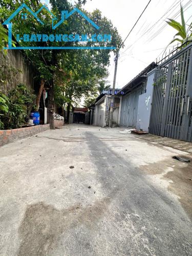 🌈Đất Ngã Tư Ga ngang khủng 5m chỉ 34tr/m2 💵💵
🍀Diện tích ngang 5 dài 25 CN 124,5m2 ( - 2