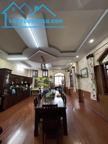 Biệt Thự Lô Góc – Trung Tâm Quận 2 - Ốp Gỗ Sang Xịn - 170m2 - 17 Tỷ Giá Tốt - 4