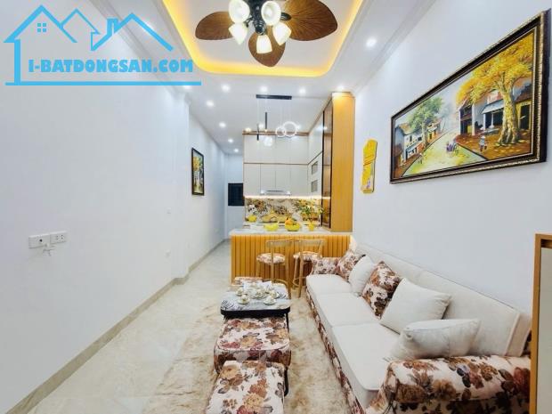 SIÊU PHẨM PHÂN KHÚC 5 TỶ – NHÀ ĐẸP FULL NỘI THẤT – NGÕ RỘNG – GẦN Ô TÔ – CHỈ VIỆC Ở LUÔN - 1