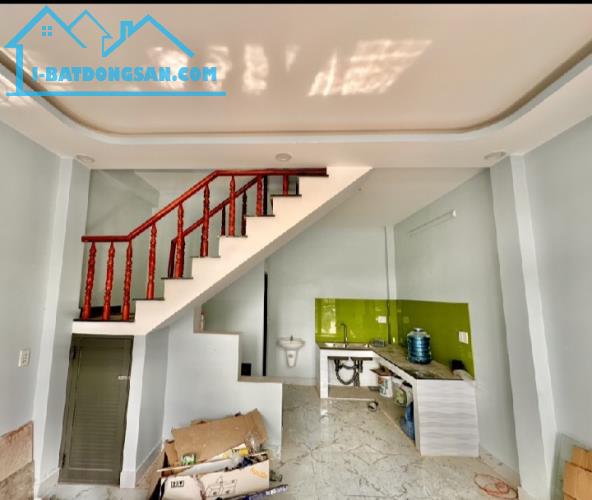 Bán nhà mặt tiền Hà Huy Giáp Gò Vấp 4.5x7, 3 tầng, giá 4.5 tỷ còn bớt lộc - 3