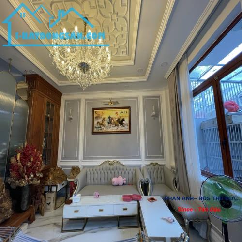 🏠 [ Bán Gấp ] Nhà Phố Quận 2 _ Hẻm Xe Hơi _ Liền Kề Lê Văn Thịnh _ 75 m2 Đất_ Không Qui H - 4
