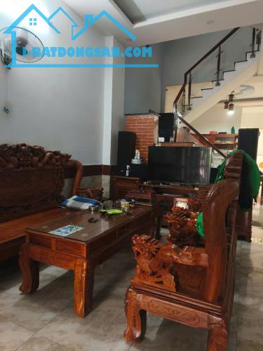 SIÊU HOT! Nhà 3 Tầng Đẹp 82m² Hẻm Nhựa 8m, Bùi Văn Ngữ Quận12,Giảm Sốc 250 Triệu,Chỉ 5 Tỷ