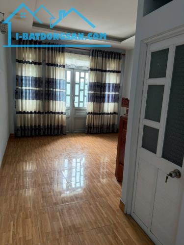 SIÊU HOT! Nhà 3 Tầng Đẹp 82m² Hẻm Nhựa 8m, Bùi Văn Ngữ Quận12,Giảm Sốc 250 Triệu,Chỉ 5 Tỷ - 4