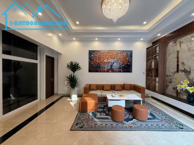 BÁN NHÀ PHỐ NGUYỄN VIẾT XUÂN-THANH XUÂN. DT64M, 6T, MT5.2. GIÁ 29.9 TỶ