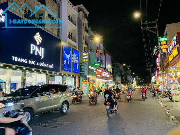 Bán nhà MTKD Tân Hương ( ngay Chợ khu tiệm vàng ) DT : 4x19.5m - 1 lầu - Giá : 15.5 tỷ TL - 2