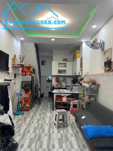 Bán nhà hẻm xe hơi Cách Mạng, Tân Phú , DT 3.5 x 7.5m - 3 lầu mới - Giá 3.75 tỷ - 2