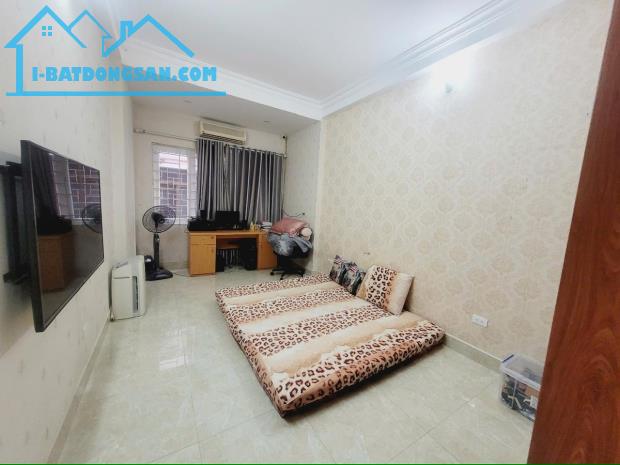 NHÀ ĐẸP TÔN ĐỨC THẮNG-PHÂN LÔ-2 THOÁNG-5T-GIÁ 7,6 TỶ

 
NHÀ ĐẸP TÔN ĐỨC THẮNG-PHÂN - 2