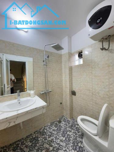 BÁN NHÀ ĐÊ LA THÀNH NHỎ – GẦN PHỐ- MẶT TIỀN KHỦNG .DT 24/28M2 5 TẦNG GIÁ CHỈ 5.6 TỶ - 2