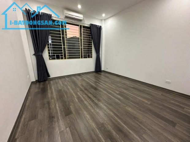 Bán nhà trung tâm Thanh Trì 40 5 3.7 7.2 tỷ - 1