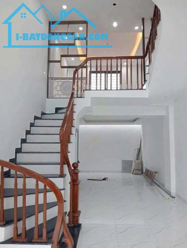 Bán nhà trung tâm Thanh Trì 40 5 3.7 7.2 tỷ - 3