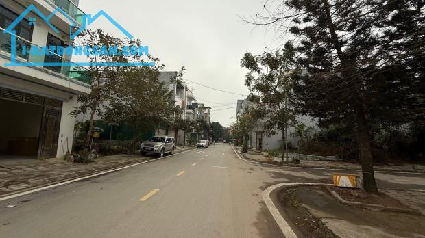 Bán lô 100m2 đường Lê Quảng Ba, Liên Bảo, Vĩnh Yên lh_0987673102 - 1