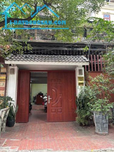 BÁN BIỆT THỰ LIỀN KỀ PHÙNG KHOANG - MẶT TRỤC CHÍNH KINH DOANH, DT: 150M2, GIÁ 33,9 TỶ