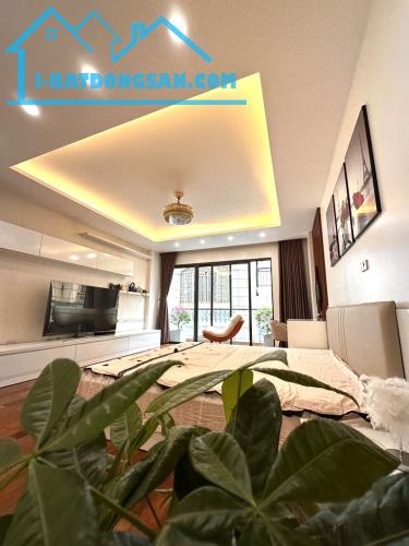 Hoàng Mai- 52mx6 tầng-52mx6 tầng-thang máy-3 mặt thoáng-4PN-full nội thất-ô tô tránh.ở nga - 1
