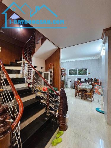 Bán nhà Phúc Lợi, Long Biên, nhà đẹp dân xây 68m2 chỉ 8 tỷ hơn - 1