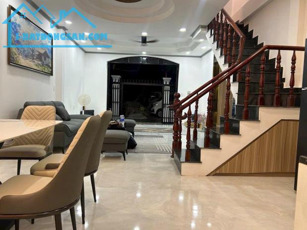 🌾BÁN NHÀ QUẬN 9, NHÀ ĐẸP LONG LANH DT85M 2TẦNG NGANG 5M, GARA 7 CHỖ, CHỈ 4.5TỶ TL. - 2