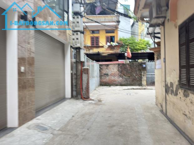 BÁN NHÀ-#NGỌCTHUY#- LÔ GÓC-Ô TÔ ĐỖ CỔNG - GIÁ 6TỶ NHỈNH  Vị trí trung tâm Ngọc Thuỵ - 2