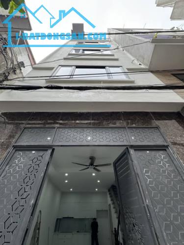 🏡 Nhà mới Nguyễn Văn Cừ, Long Biên, 37m2 x 5 tầng, Dân xây, Ô tô, Lô góc, Ở ngay, 6 tỷ 2