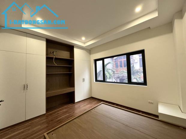 🏡 Nhà mới Nguyễn Văn Cừ, Long Biên, 37m2 x 5 tầng, Dân xây, Ô tô, Lô góc, Ở ngay, 6 tỷ 2 - 10