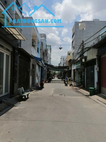 Hàng Thơm nhà đường số 9 BHH gần AEON Tân Phú 52m2 hẻm 7m thông 3 Tâng Nhỉnh 4 tỷ