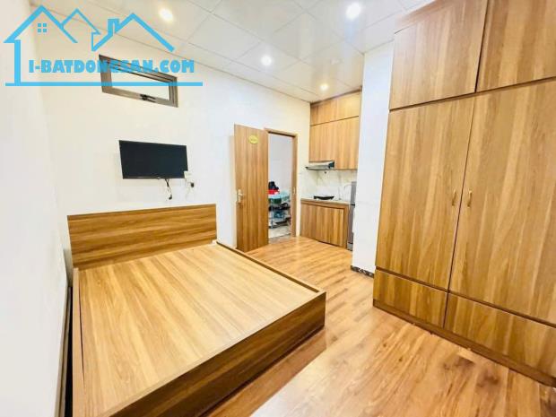 NHÀ VỊ TRÍ ĐẸP -  GIÁ TỐT Cần Bán TOÀ NHÀ CHDV LÔ GÓC tại quận Cầu Giấy, TP Hà Nội - 3