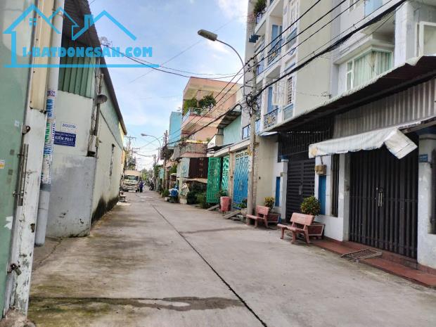 Siêu Phẩm Mã Lò-Lê Văn Quới khu VIP nhà lầu-hẻm 7m 60m2,4Tầng Nhỉnh 5ty