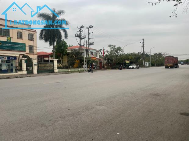 Bán lô đất  mặt đường Hùng Vương, Quán Toan, giá chỉ 4,x tỷ  LH 0979087664 - 1