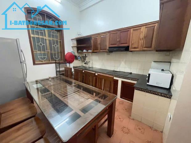 Cho thuê nhà nguyên căn ngõ 198 Dương Văn Bé, 4 tầng x 50m2, 4 ngủ, 13 Triệu - 2