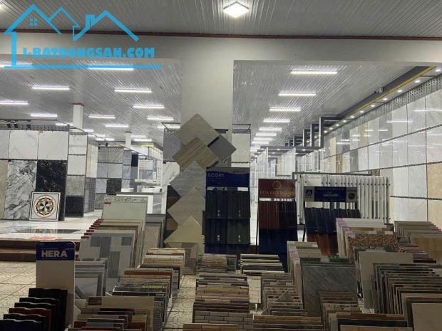 BÁN GẤP SHOWROOM NỘI THẤT GÓC 2 MẶT TIỀN Ở XÃ ĐỒI 61. HUYỆN TRẢNG BOM - 1