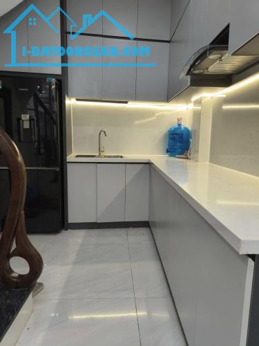 Cho thuê nhà riêng full đồ ngõ Văn Hương, Tôn Đức Thắng, Đống Đa 36m x 4T giá 12tr - 1