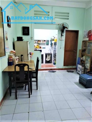 10 TỶ HƠN - NHÀ Ở AN CƯ QUẬN 5 - HẺM XE HƠI NGUYỄN TRÃI - DT 55M2 3 LẦU - 4PN ĐẸP - 2