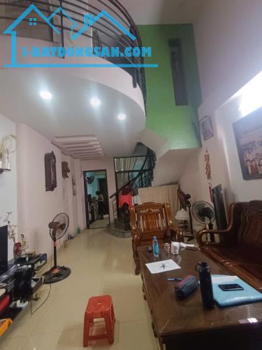 Nhà bán  Lê Văn Sỹ , Phường 11, Quận Phú Nhuận,54m2, 9 Tỷ - 3