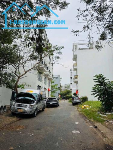 Bán đất GIÁ TỐT, Quận 7 - Diện tích đẹp: 5m x 12.4m - Giá chốt: 6.6 tỷ