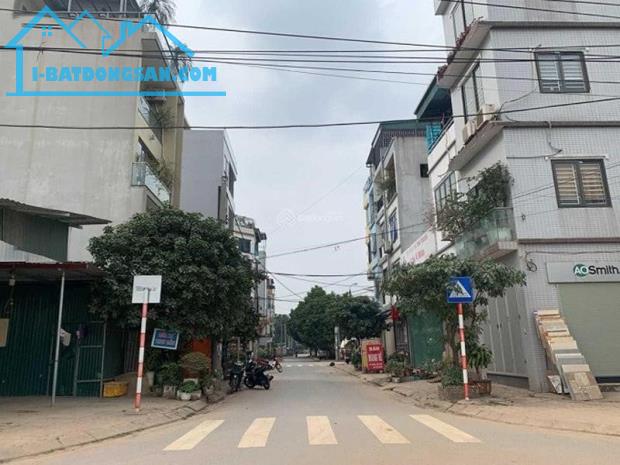 BÁN MẢNH ĐẤT DT 230M2 TẶNG NHÀ 3 TẦNG LÔ GÓC MẶT PHỐ ĐỨC THẮNG NGAY CẠNH HỌC VIỆN TÀI - 4