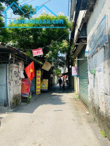 🍎🏘️💸💸 BÁN ĐẤT Ô CÁCH- LONGBIÊN, DT RỘNG, NGÕ THÔNGTỨ TUNG, Ô TÔ CHẠY VÒNG QUANH, GIÁ T