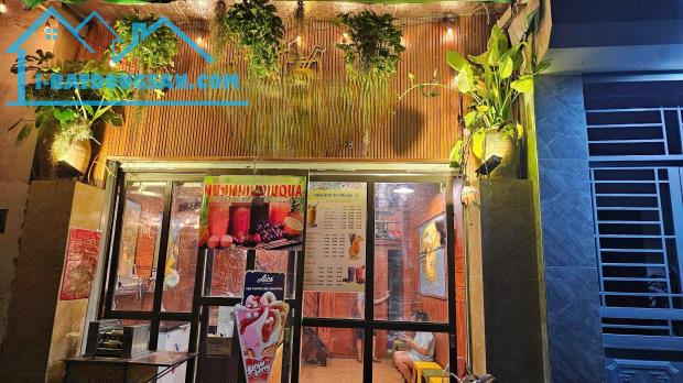 Cho thuê MBKD hàng Cà Phê, nước...kết hợp ở lại 80m2 sàn x 1.5 tầng, 10 Triệu