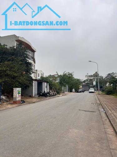 Cần bán căn nhà 3 tầng cực đẹp, sổ đỏ chính chủ tại khu đấu giá 31ha Trâu Quỳ, Gia Lâm - 1