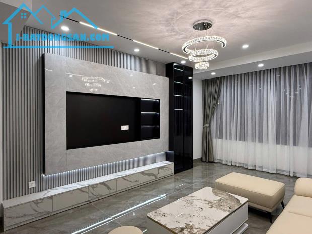 Bán gấp nhà 4T , 40m trung tâm Ngọc thuỵ giá nhỉnh 6 tỷ - 2