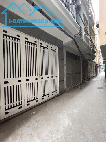 Nhà mới đẹp, 6 phòng ngủ Nguyễn Khánh Toàn, trung tâm mua sắm - 2