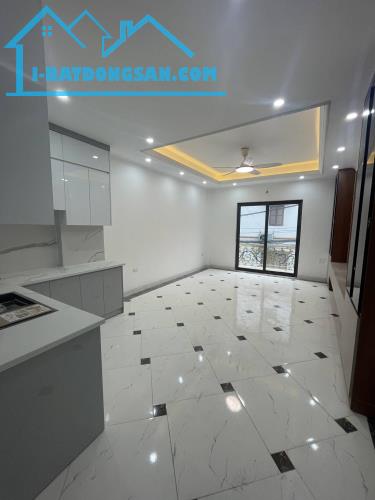Bán nhà mới tại Tư Đình, LB, HN, 6 tầng thang máy, đường nhựa 5m, MT 4.3m, 8.95 tỷ - 2