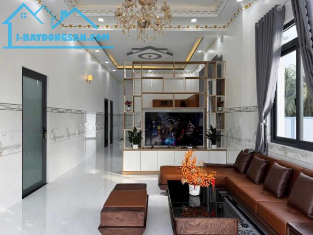 Nhà mái thái, sân vườn 3PN đường ô tô tặng full nội thất hỗ trợ ngân hàng - 2